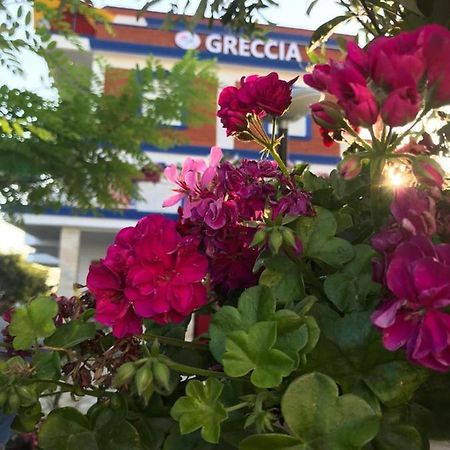 Exclusive Greccia Inn Dhërmi Esterno foto