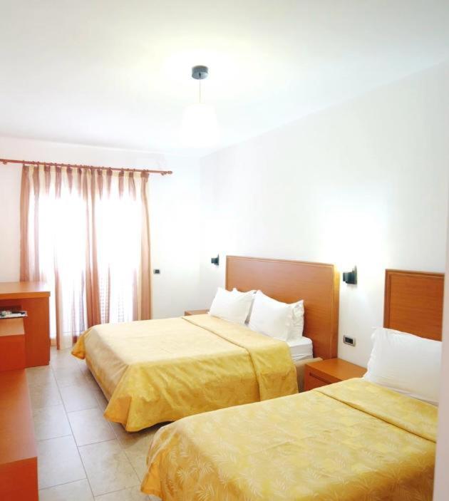 Exclusive Greccia Inn Dhërmi Esterno foto