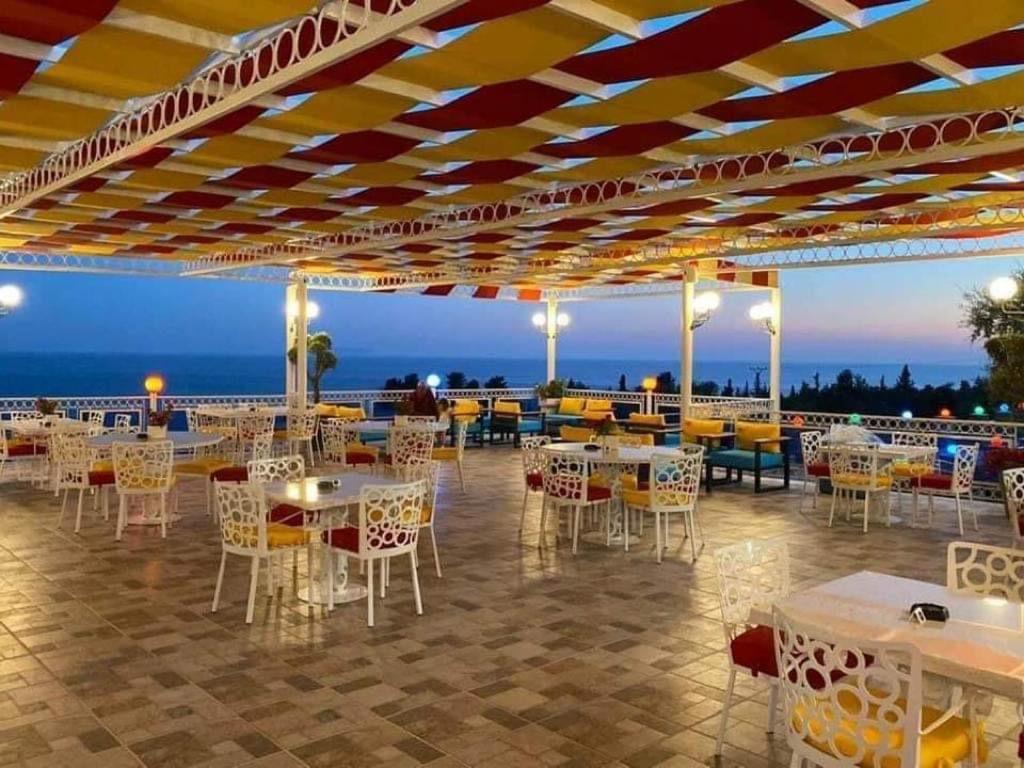 Exclusive Greccia Inn Dhërmi Esterno foto