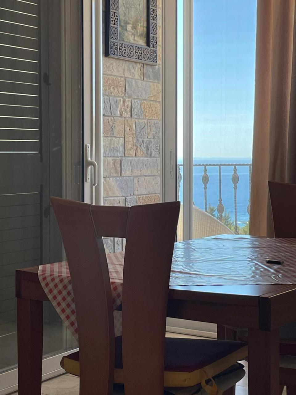 Exclusive Greccia Inn Dhërmi Esterno foto