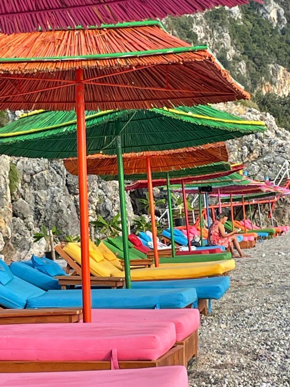 Exclusive Greccia Inn Dhërmi Esterno foto